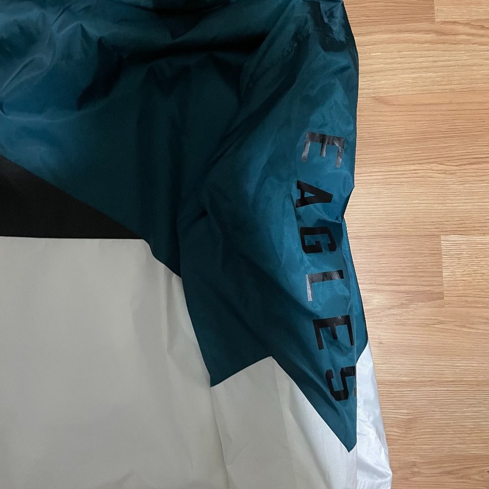 NFL Philadelphia Eagles windbreaker jacket. 2XL green black white